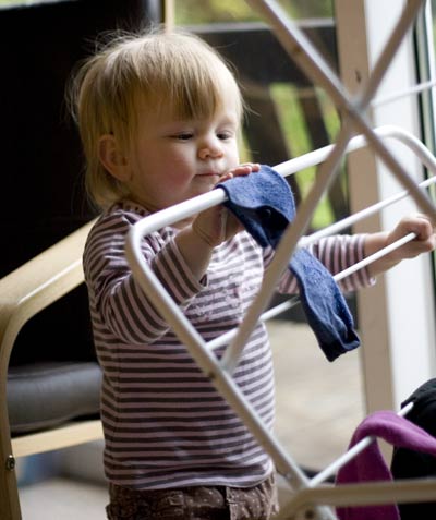 Putting out the washing Worrybomb puts out the washing